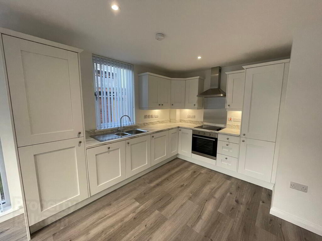 Apt 5, Lewis Mews 3 of 10