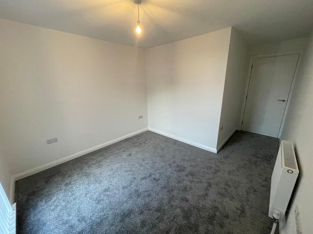 Apt 5, Lewis Mews 8 of 10