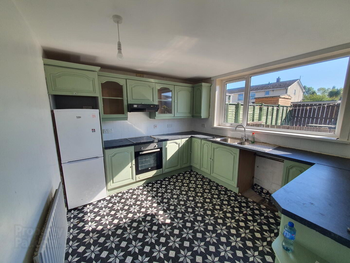 93 Salia Avenue 4 of 12