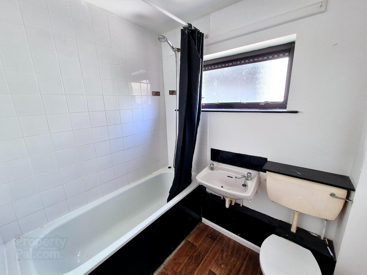 16 Ferryquay Place 7 of 8