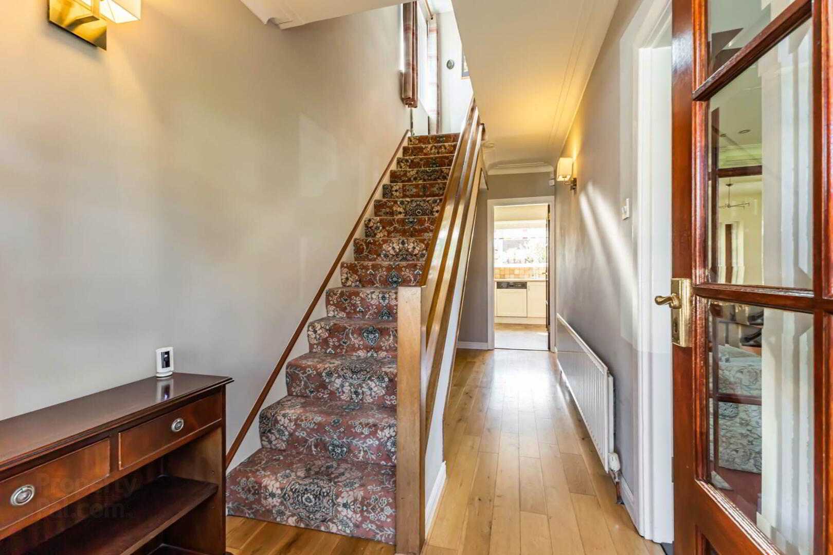 18 Lombard Park 3 of 20