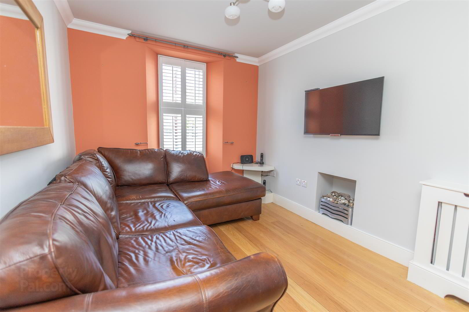 68 Charlotte Street 3 of 28