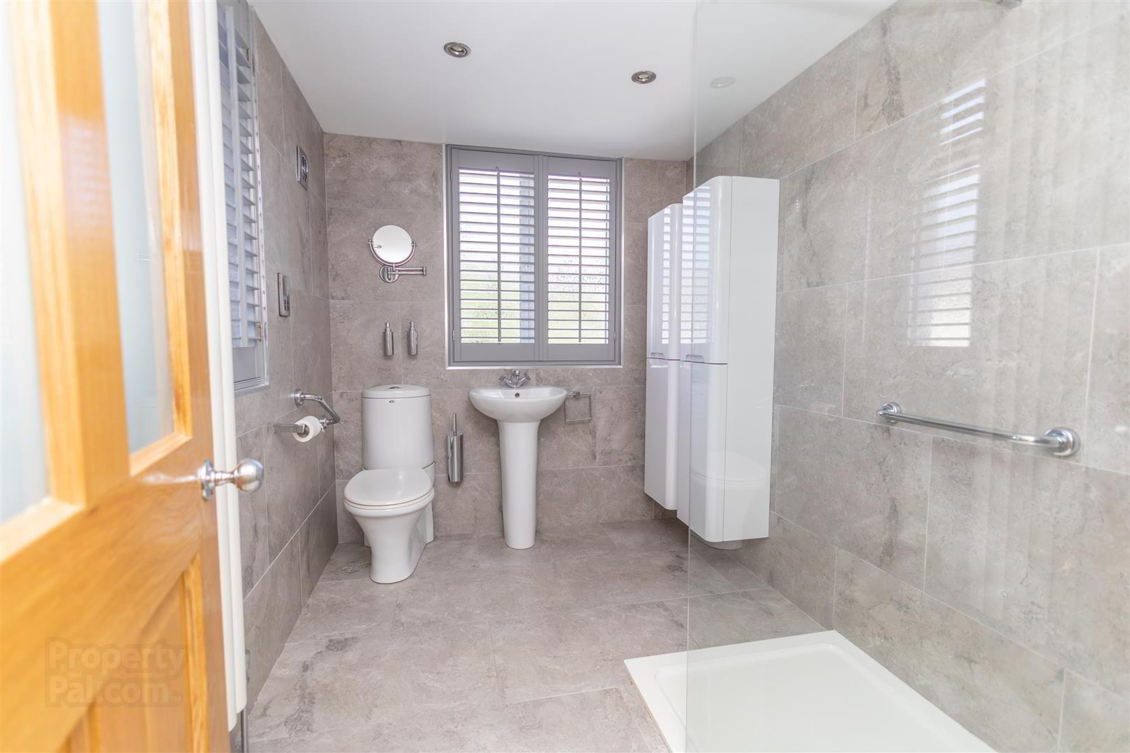 68 Charlotte Street 10 of 28