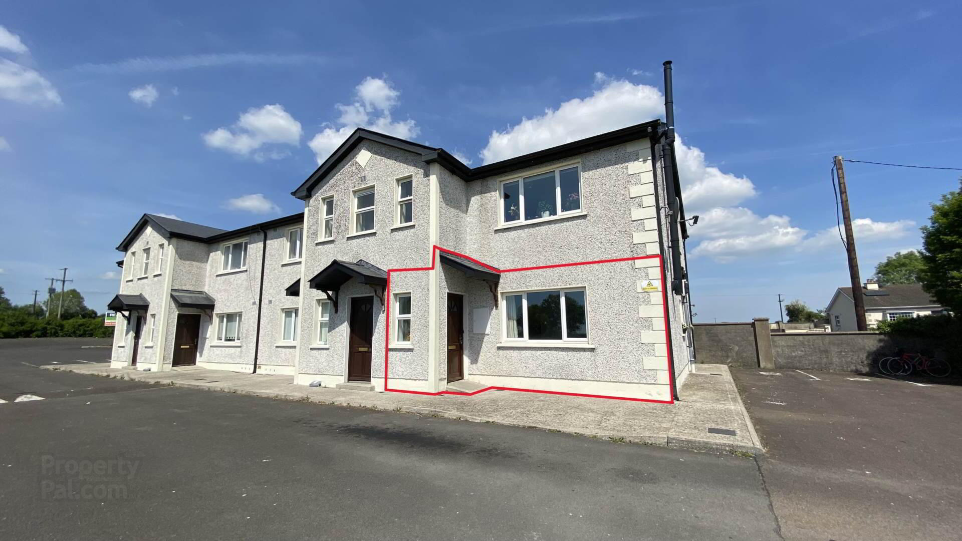 Apt 4, Hazel Grove 1 of 9
