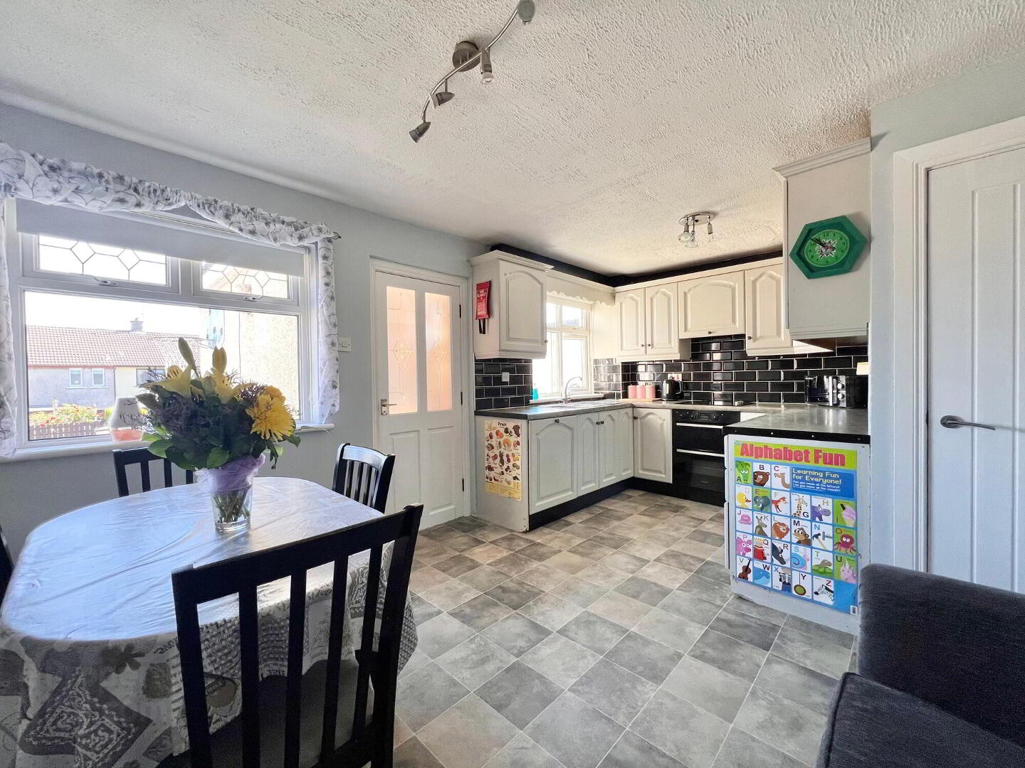 25 Killowen Drive 5 of 16