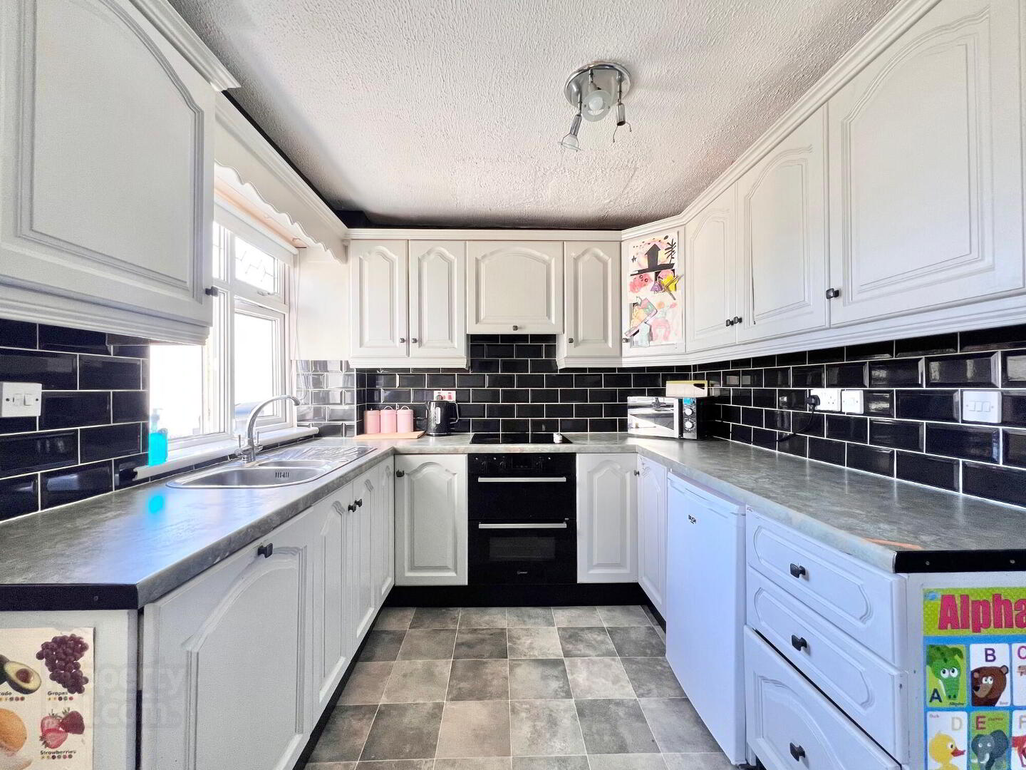 25 Killowen Drive 6 of 16