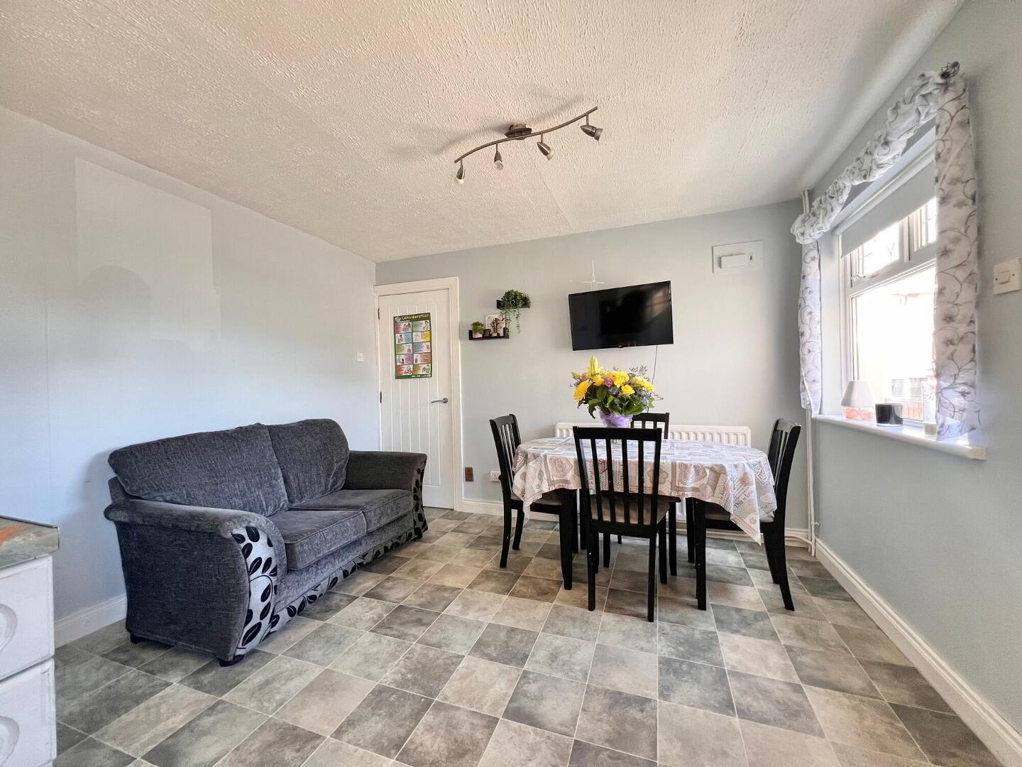 25 Killowen Drive 7 of 16