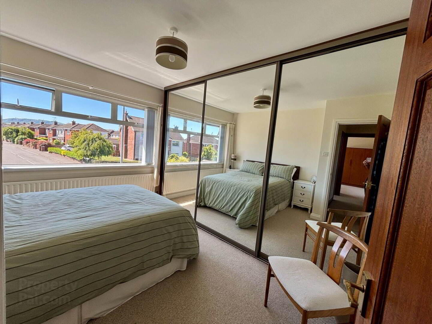 51 Downshire Gardens 19 of 33