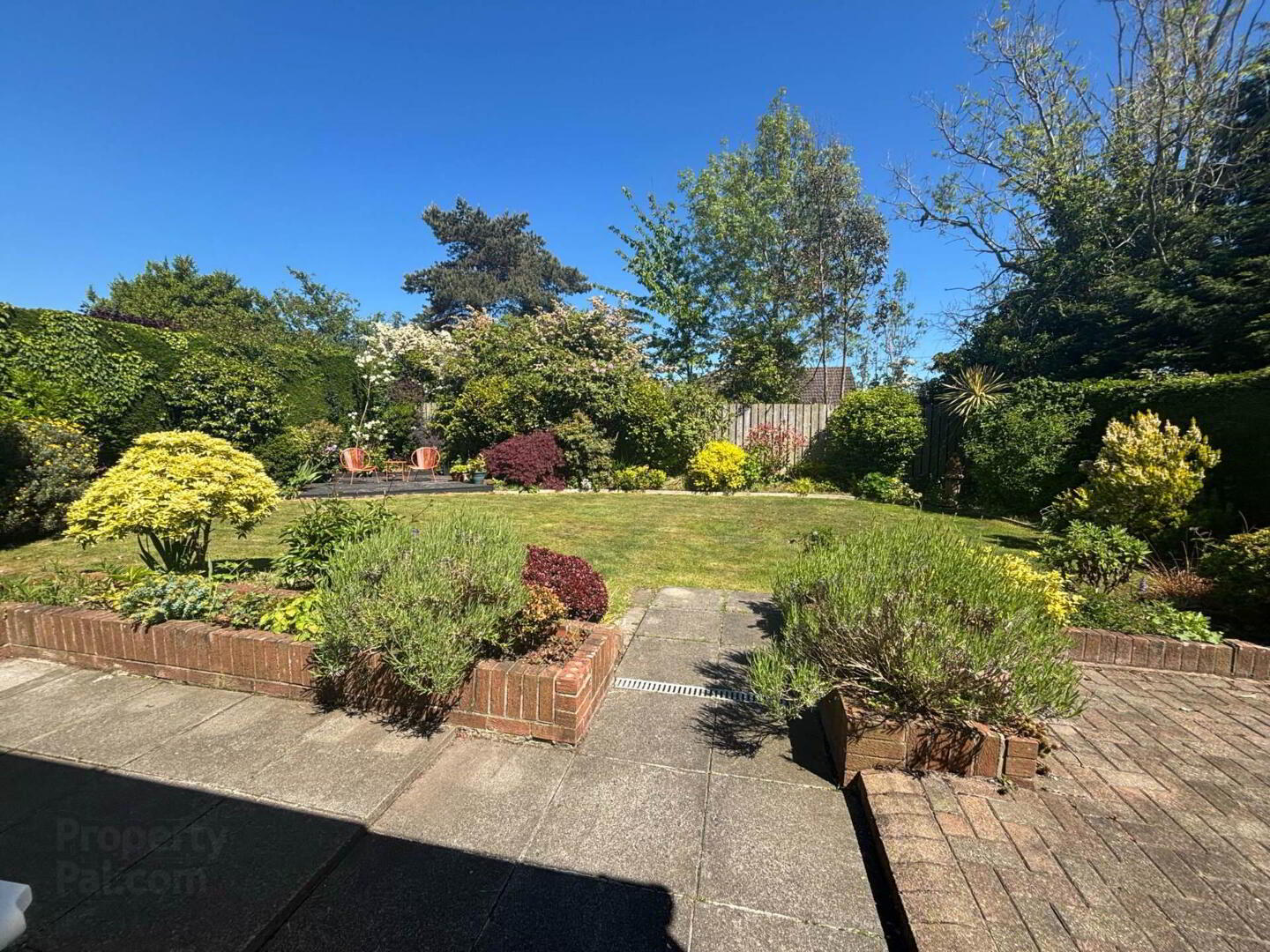 51 Downshire Gardens 31 of 33