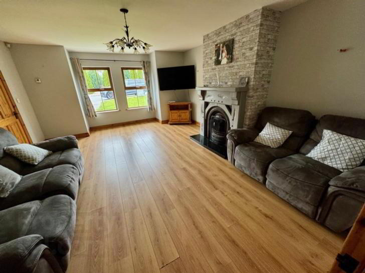 No. 51 Daisyhill Manor 17 of 20