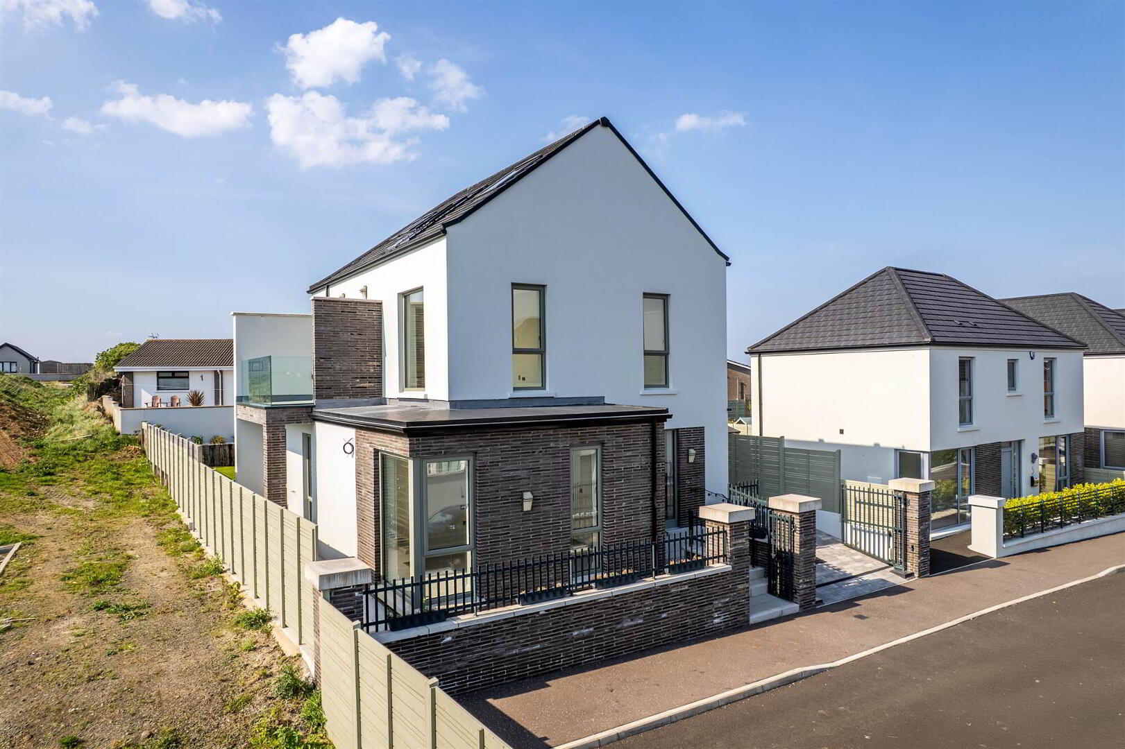 property description image
