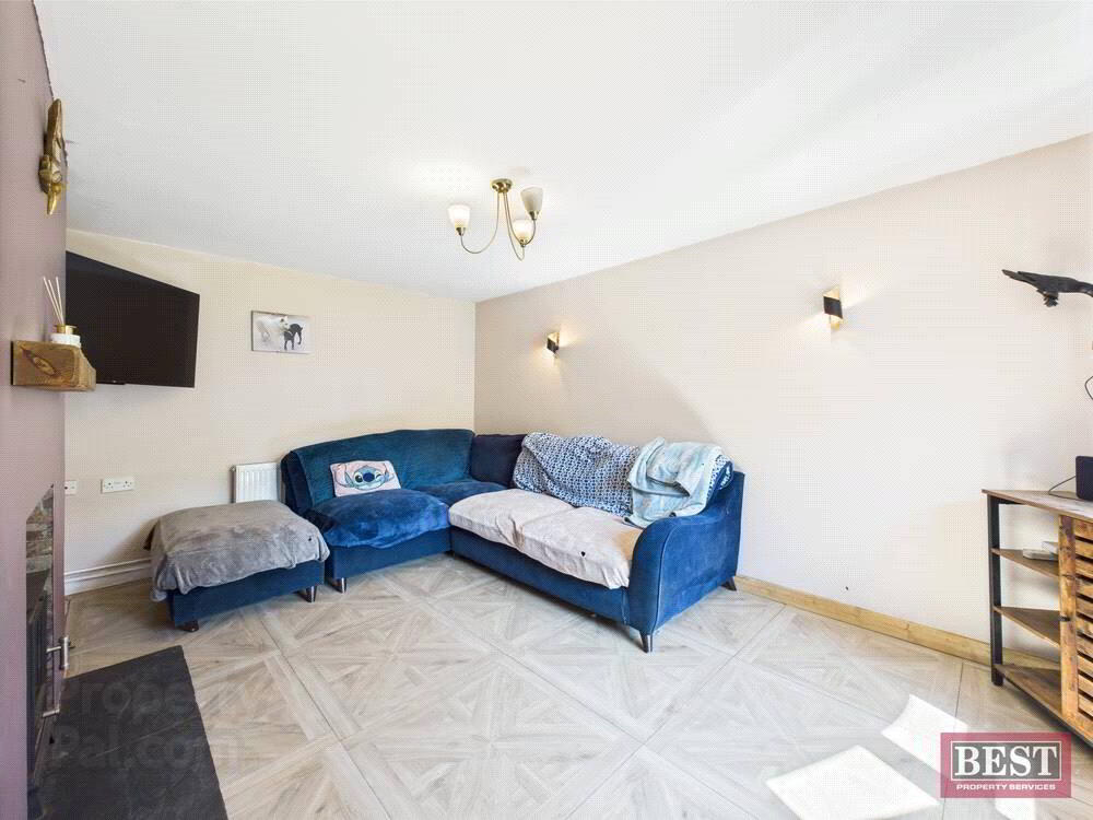 12 Milltown Street 8 of 32
