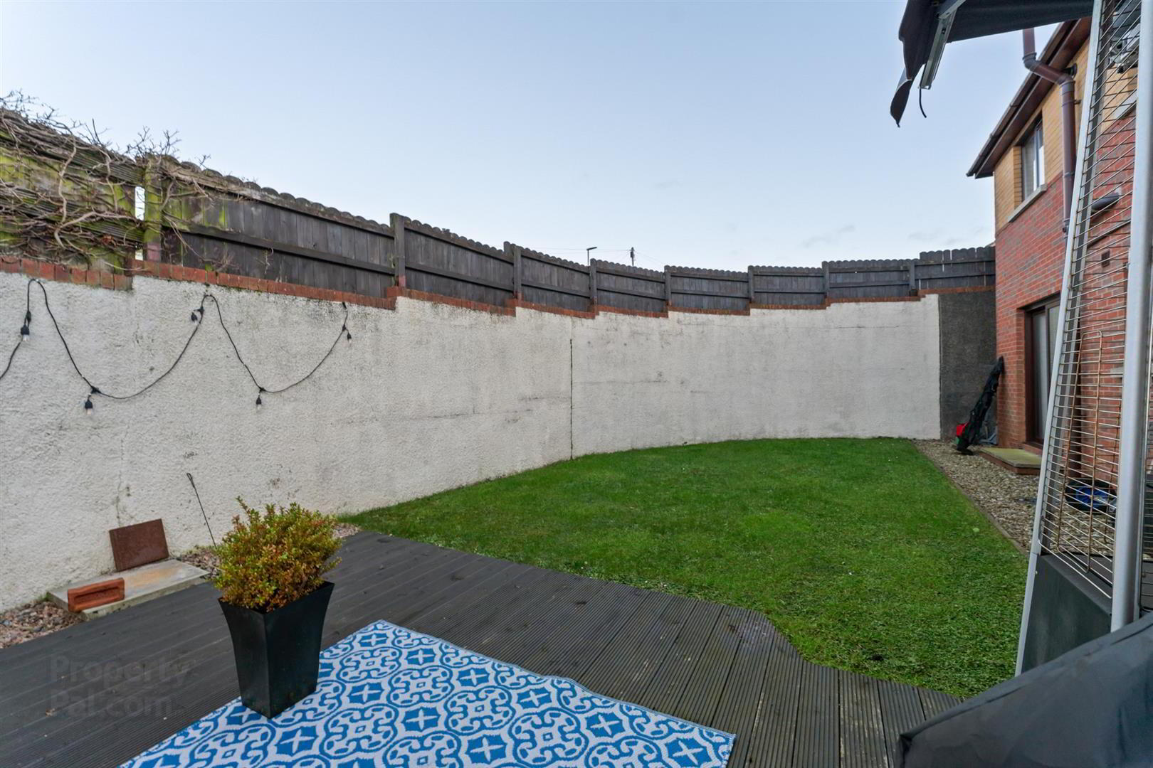 16 Binnian Court 19 of 24