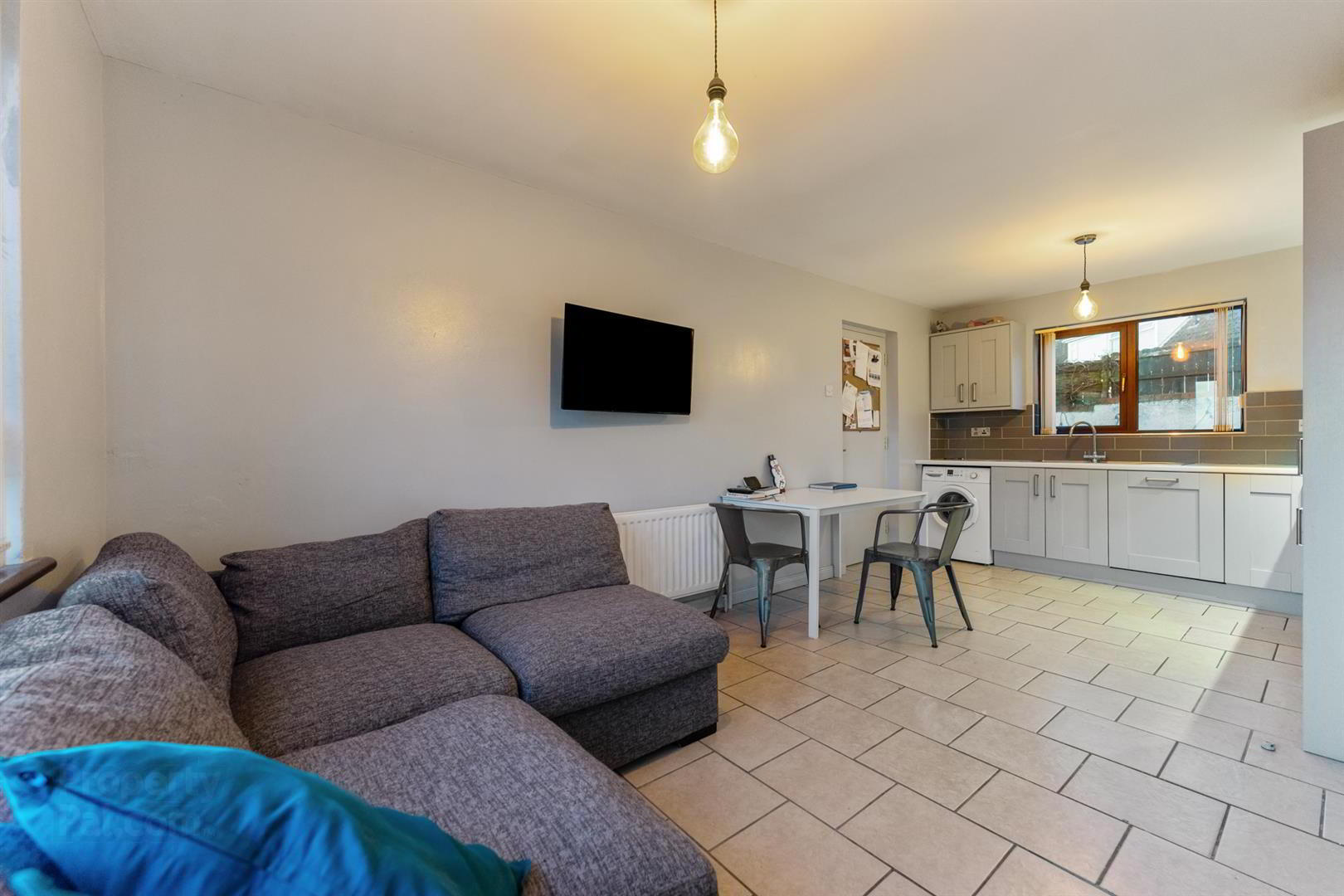 16 Binnian Court 9 of 24