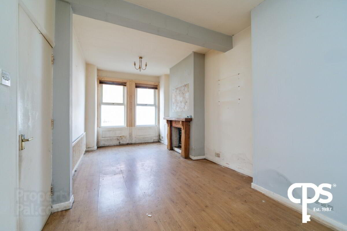 86 Dunraven Avenue 4 of 15