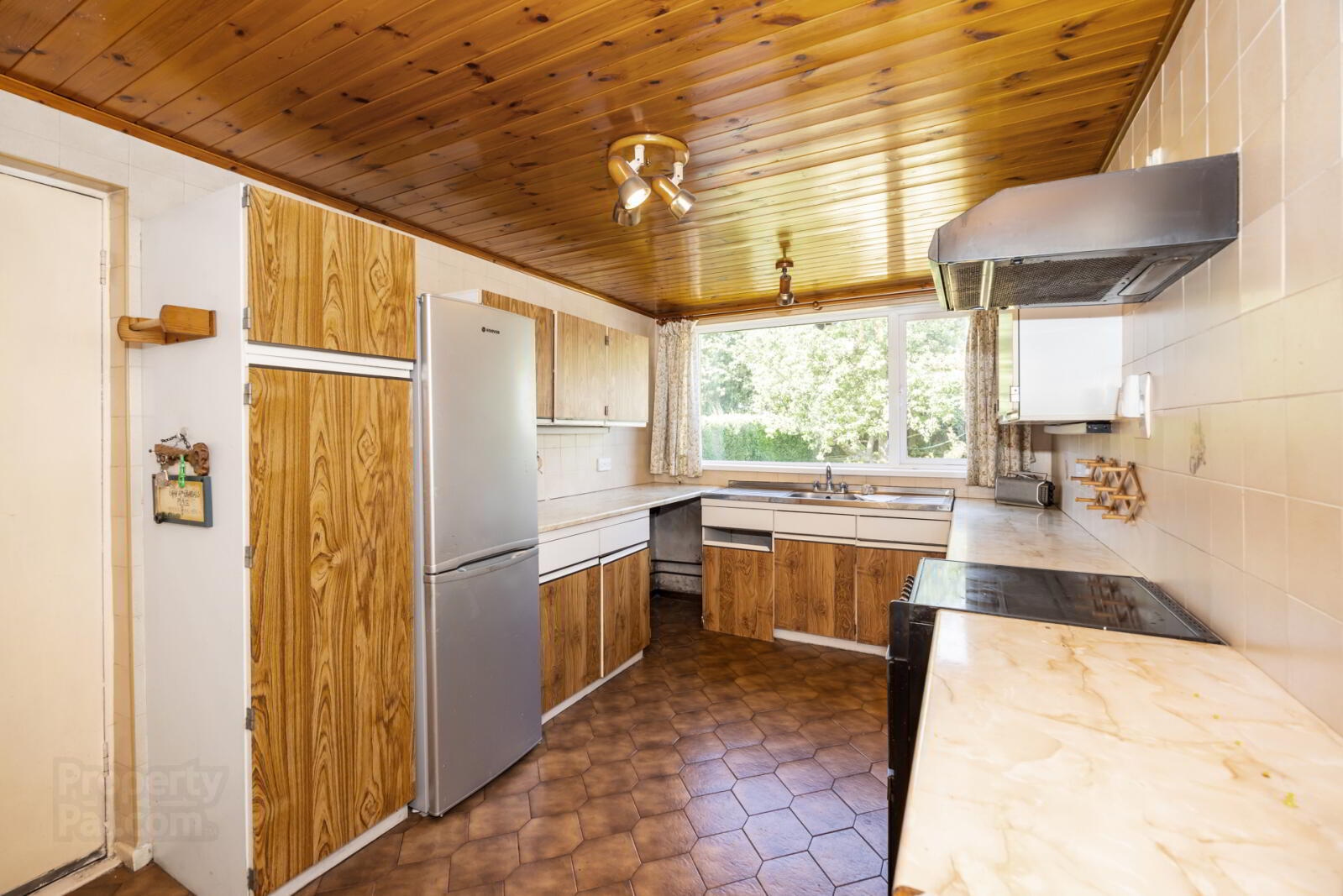 28 Lowwood Park 10 of 23