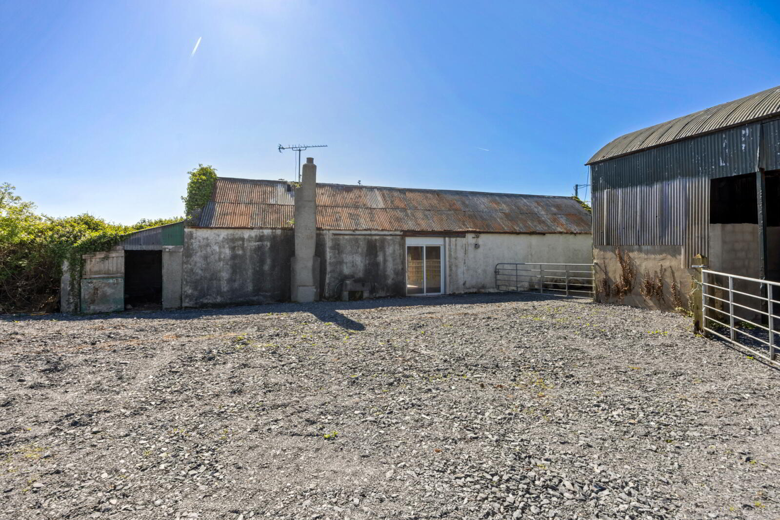 Cherryvale Farm, 22 Lisbarnet Road 70 of 84