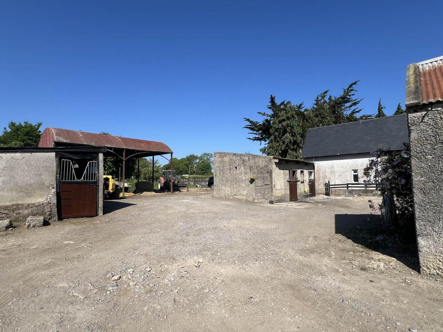 Brickfield Stud 18 of 32