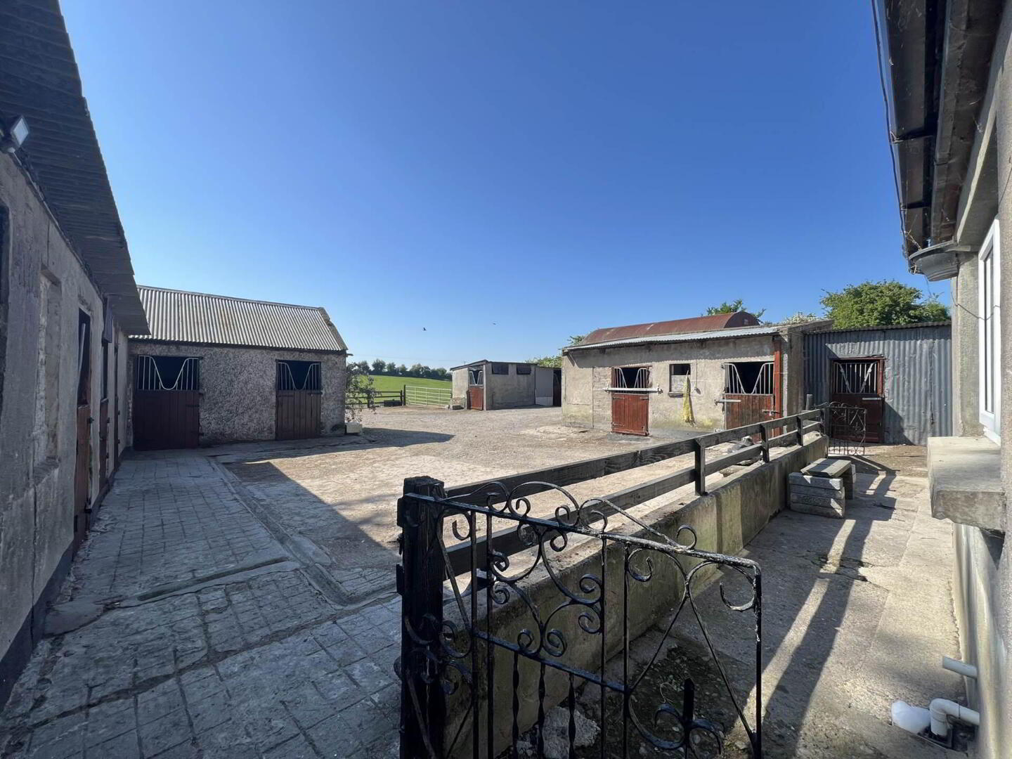 Brickfield Stud 18 of 33