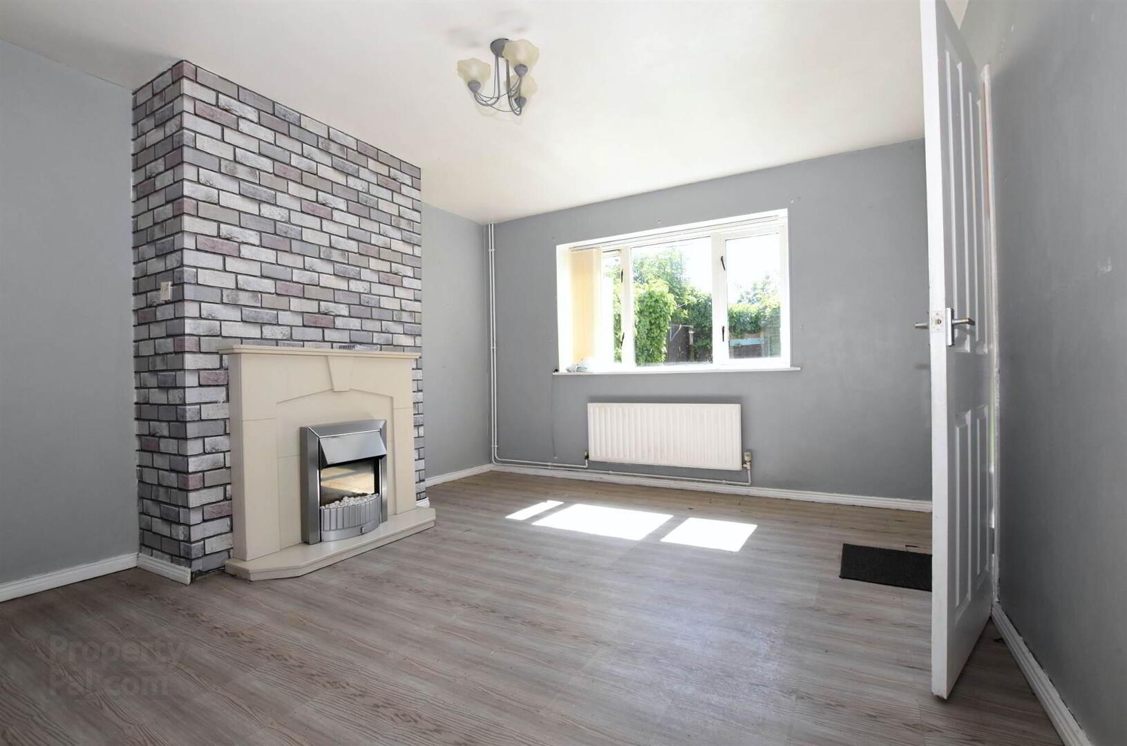 1 Rathmullan Drive 6 of 13