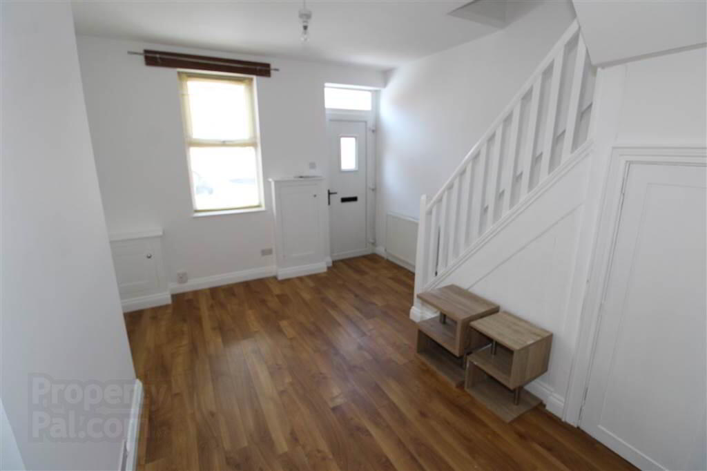 4 Brenda Street 3 of 8