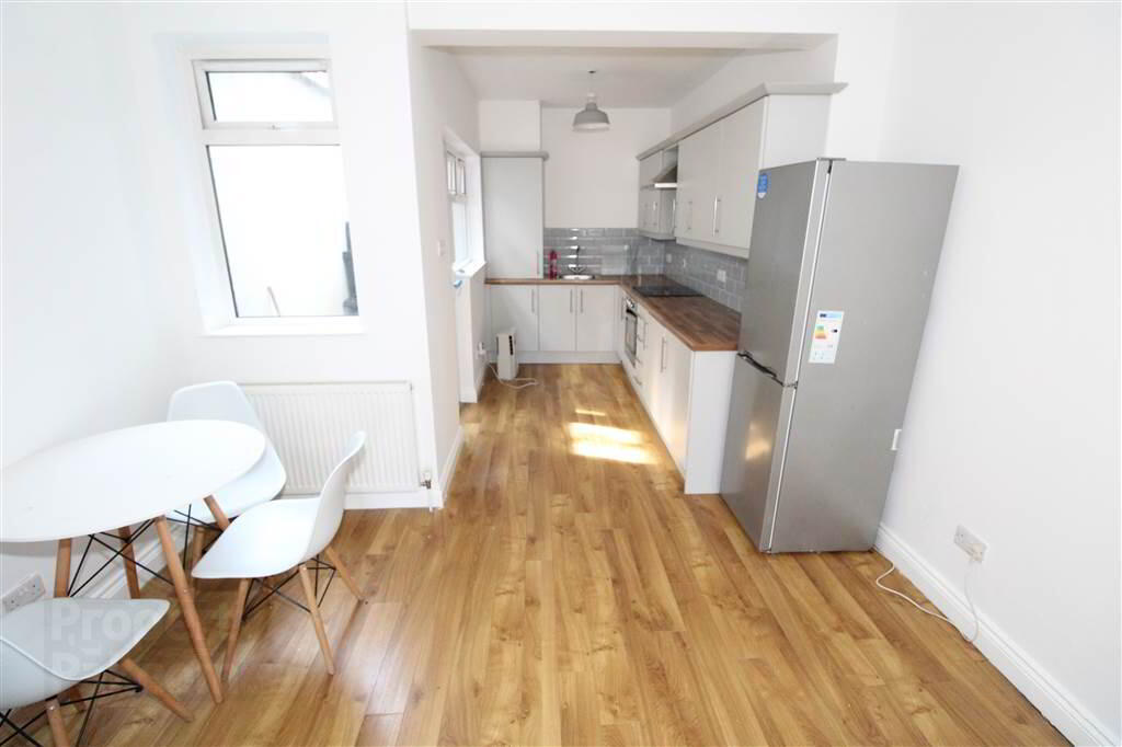 4 Brenda Street 4 of 8