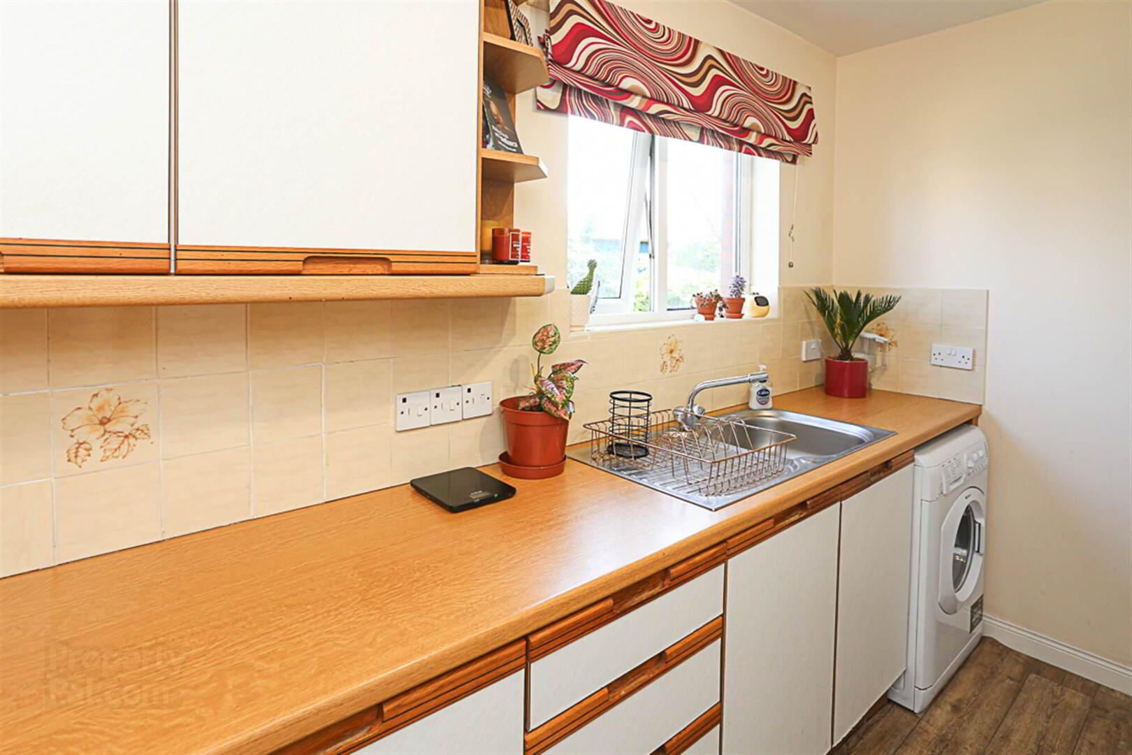 3 O'Neills Place 9 of 24