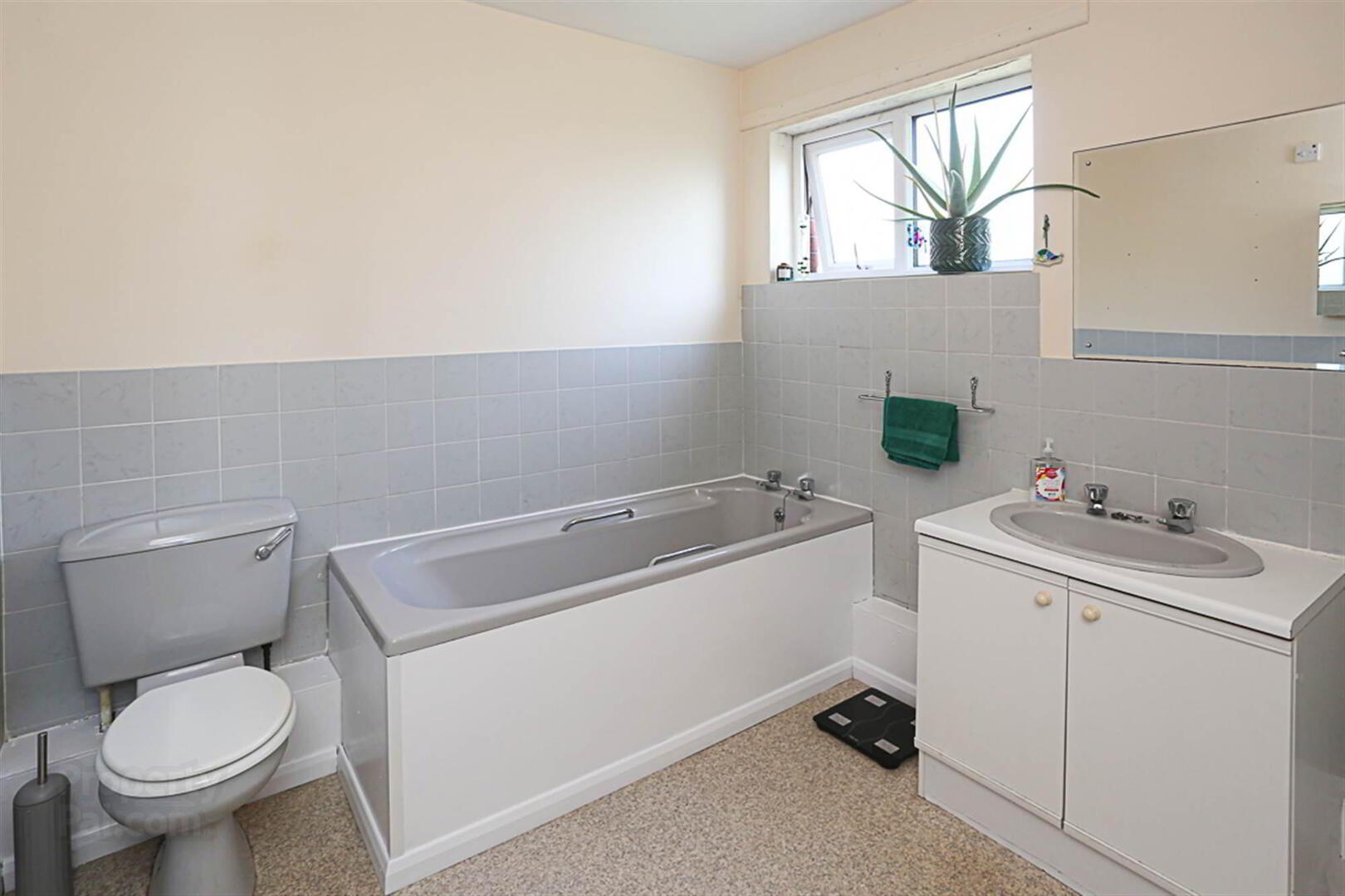 3 O'Neills Place 16 of 24
