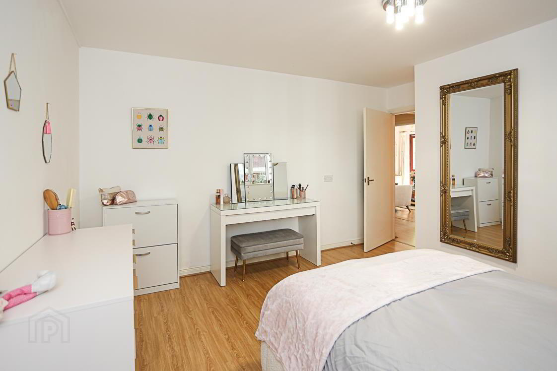 3 O'Neills Place 13 of 24