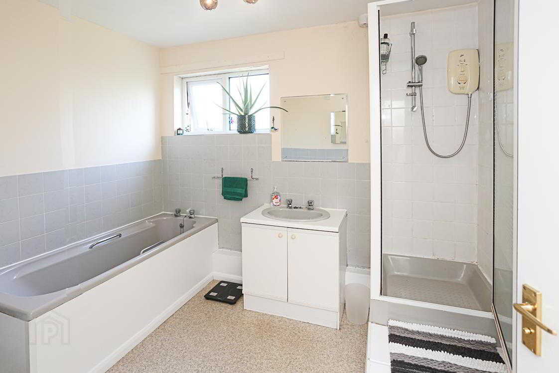 3 O'Neills Place 17 of 24