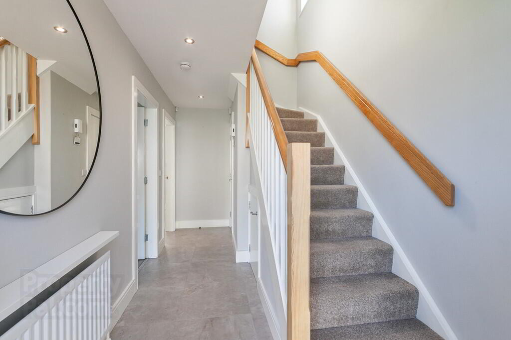 12 Glen Manor Avenue 3 of 27