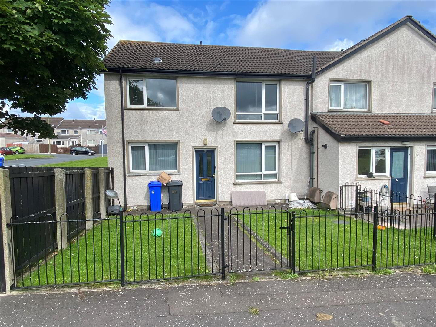 2e Orlock Gardens 1 of 7