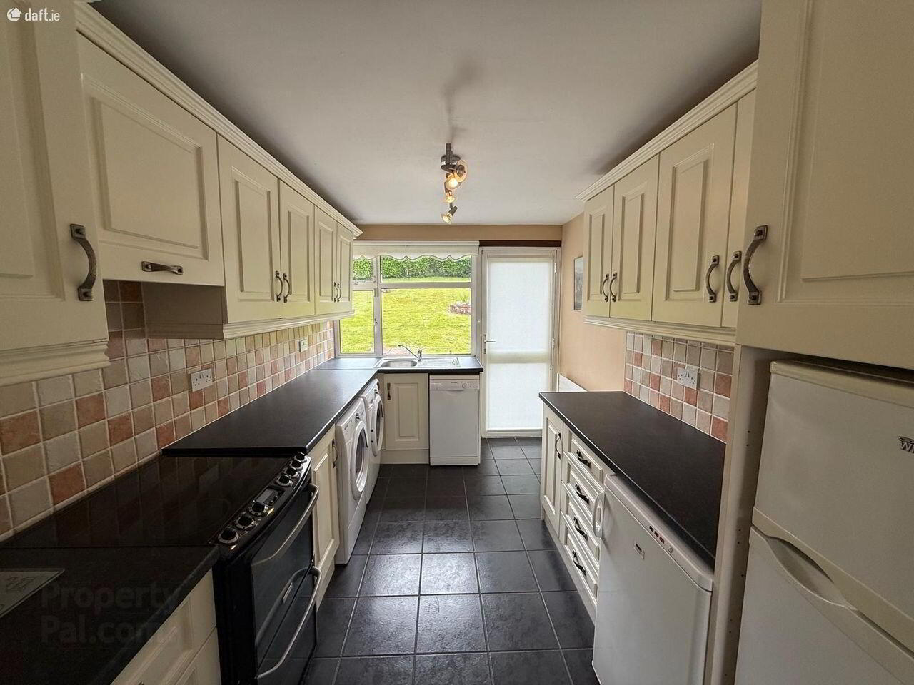 25 Calderwood Court 12 of 22