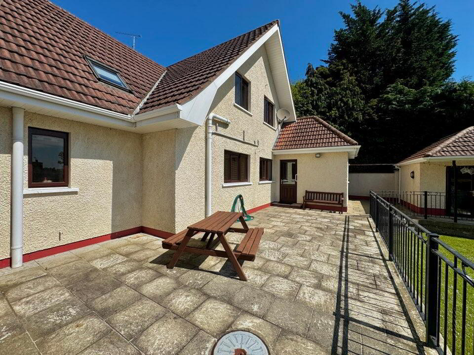 Ratheane House, 76a Charlotte Street 46 of 58