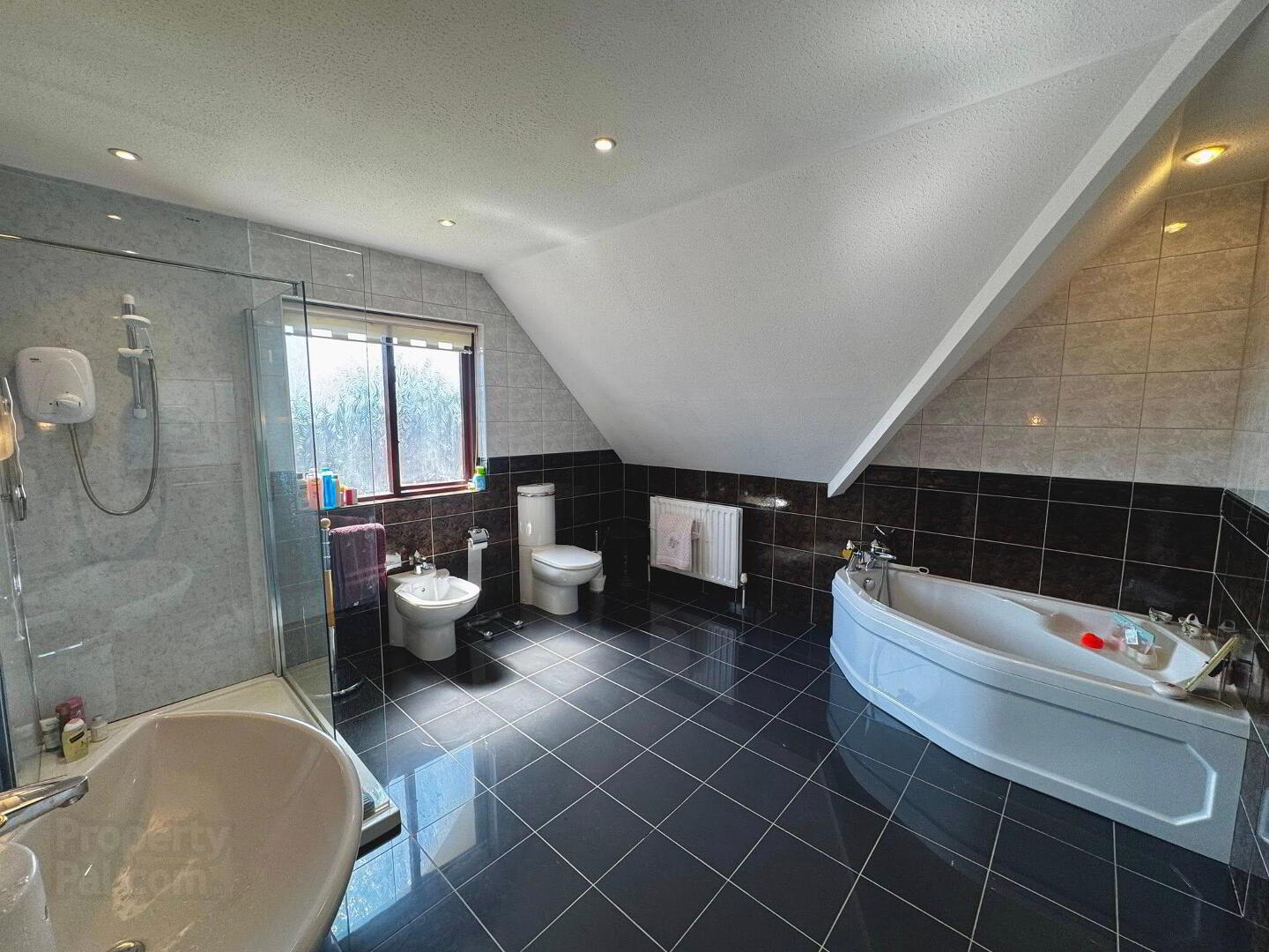 Ratheane House, 76a Charlotte Street 33 of 58