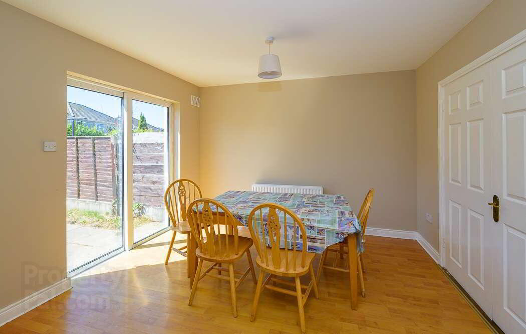 101 Oak Way 11 of 21