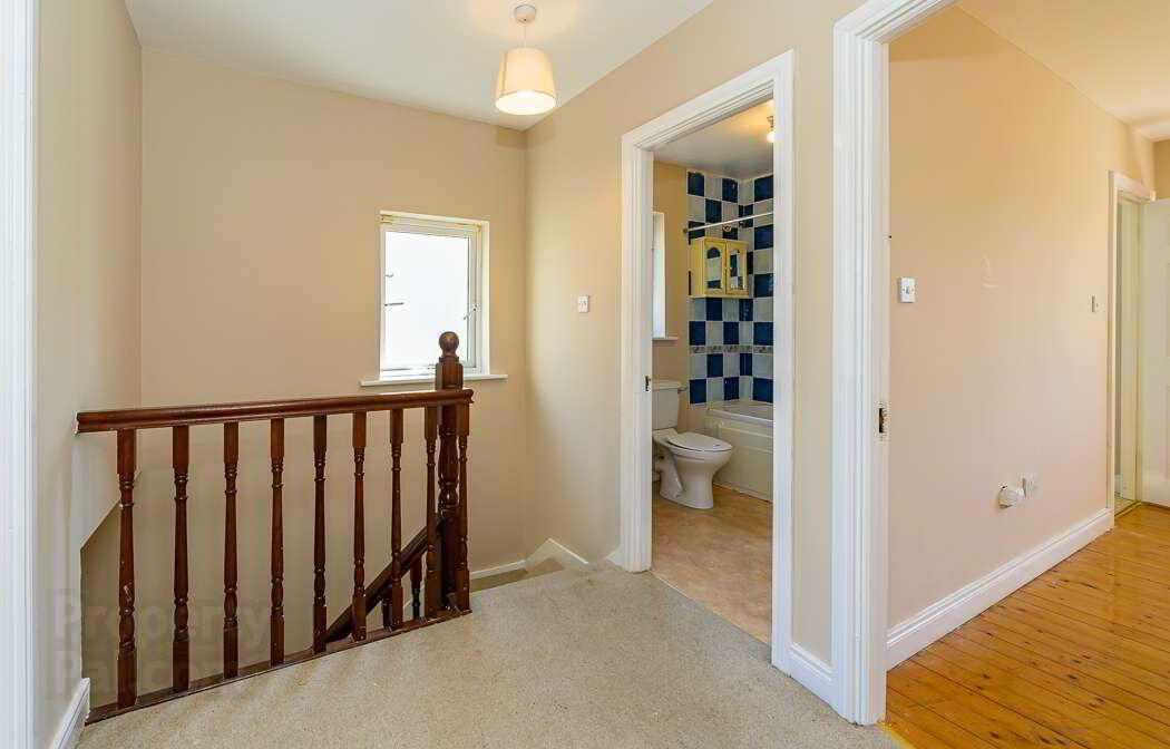 101 Oak Way 13 of 21