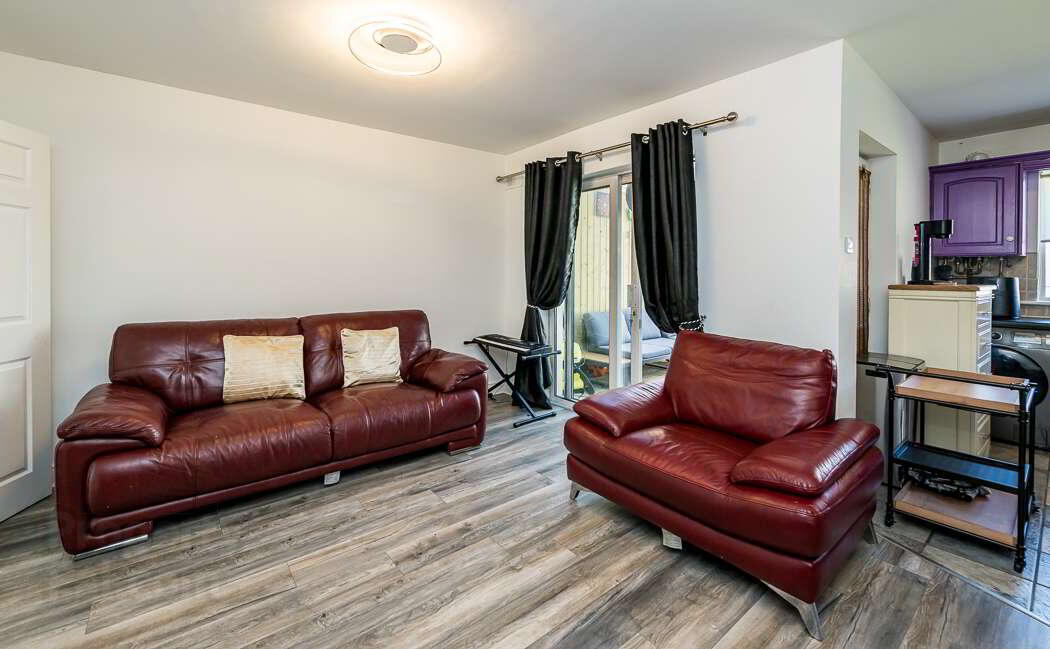 109 Oak Way 8 of 21