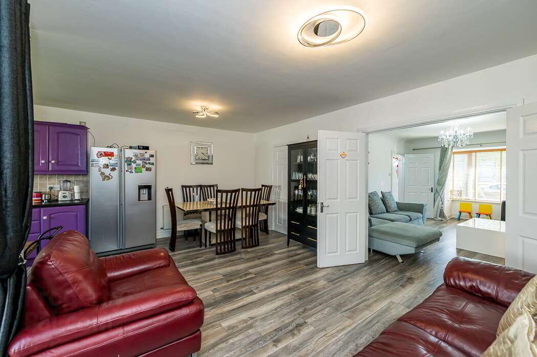 109 Oak Way 9 of 21