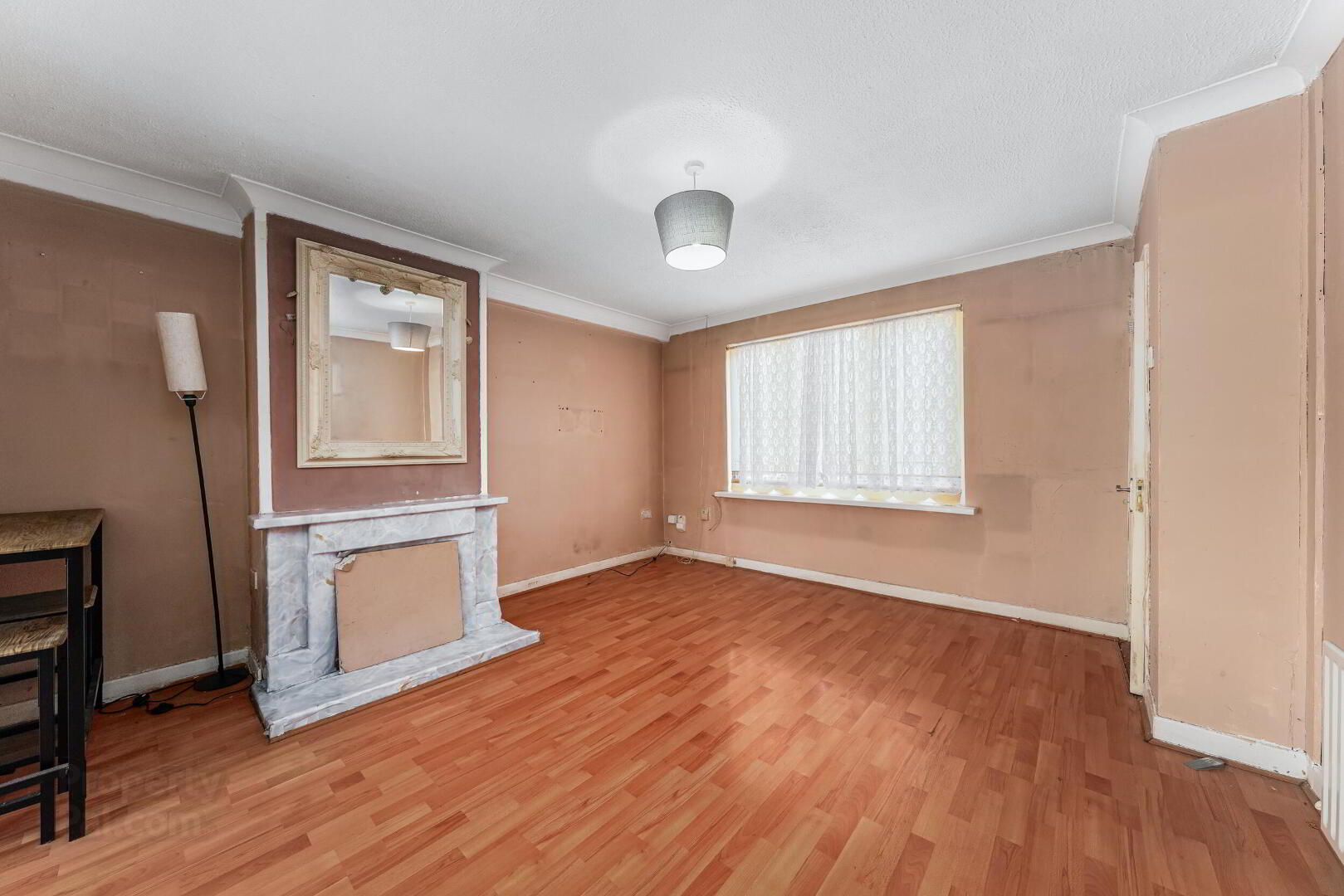 45 Ballygall Parade 3 of 17