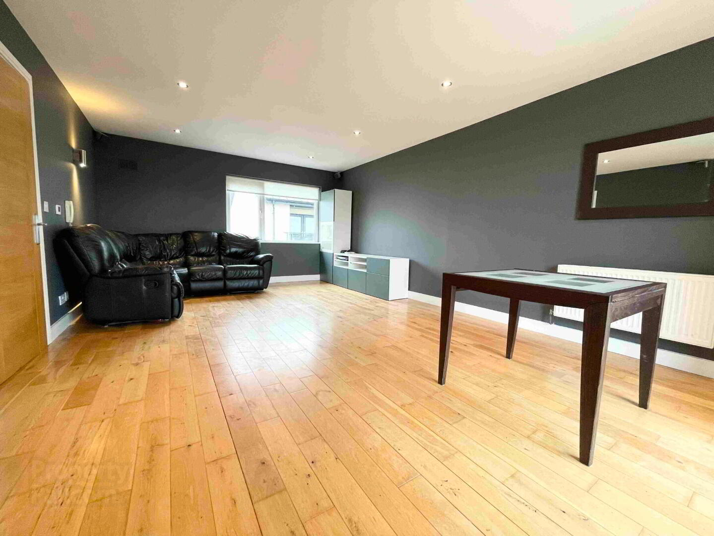 property description image