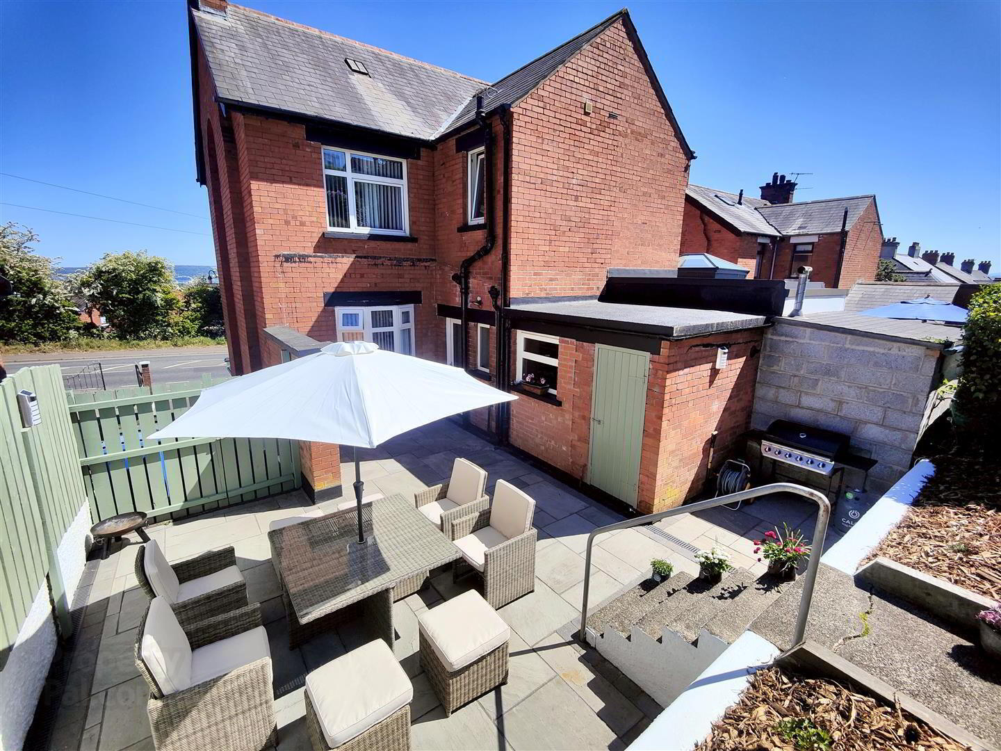 property description image