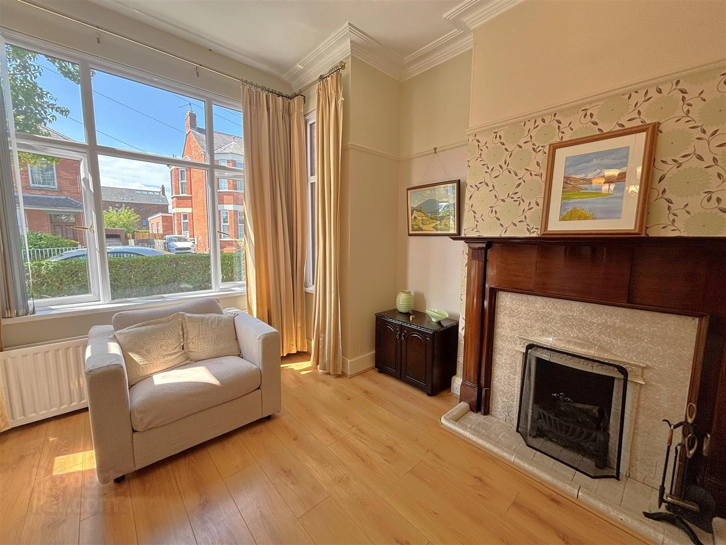 15 Thirlmere Gardens 7 of 31
