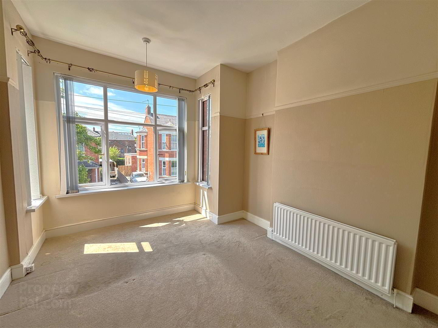 15 Thirlmere Gardens 23 of 31