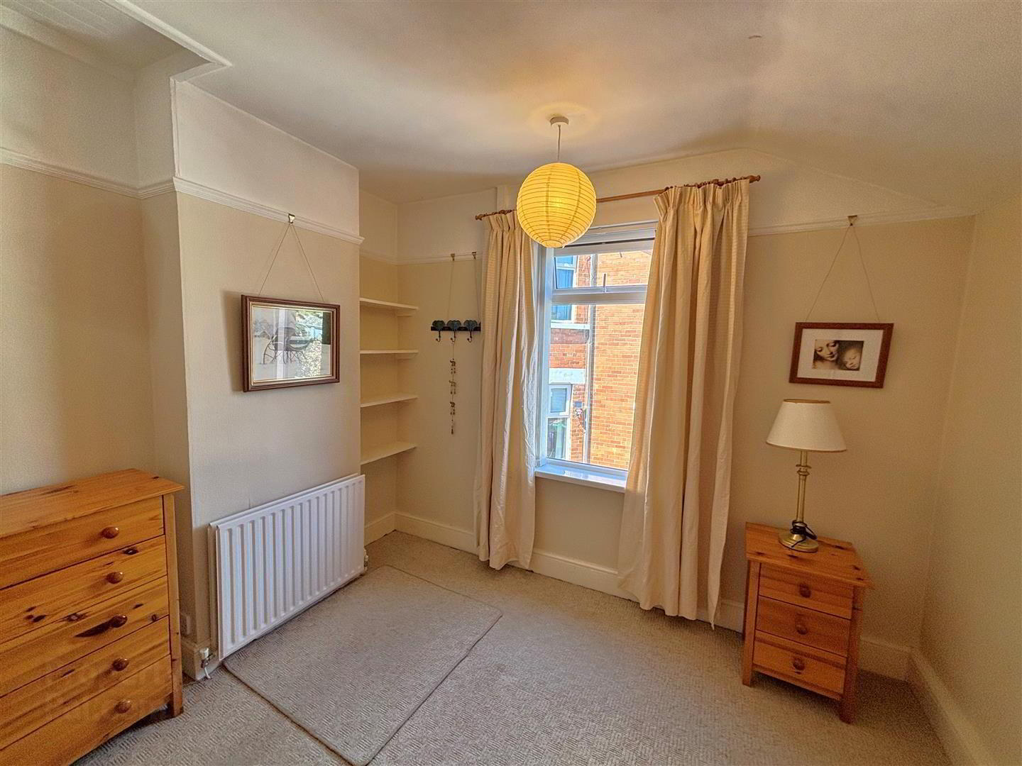 15 Thirlmere Gardens 21 of 31