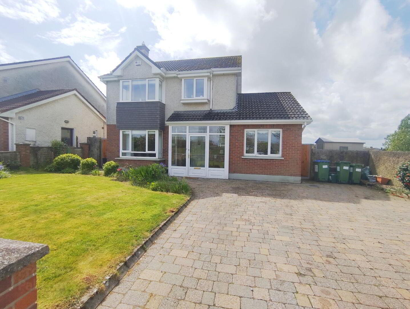 property description image