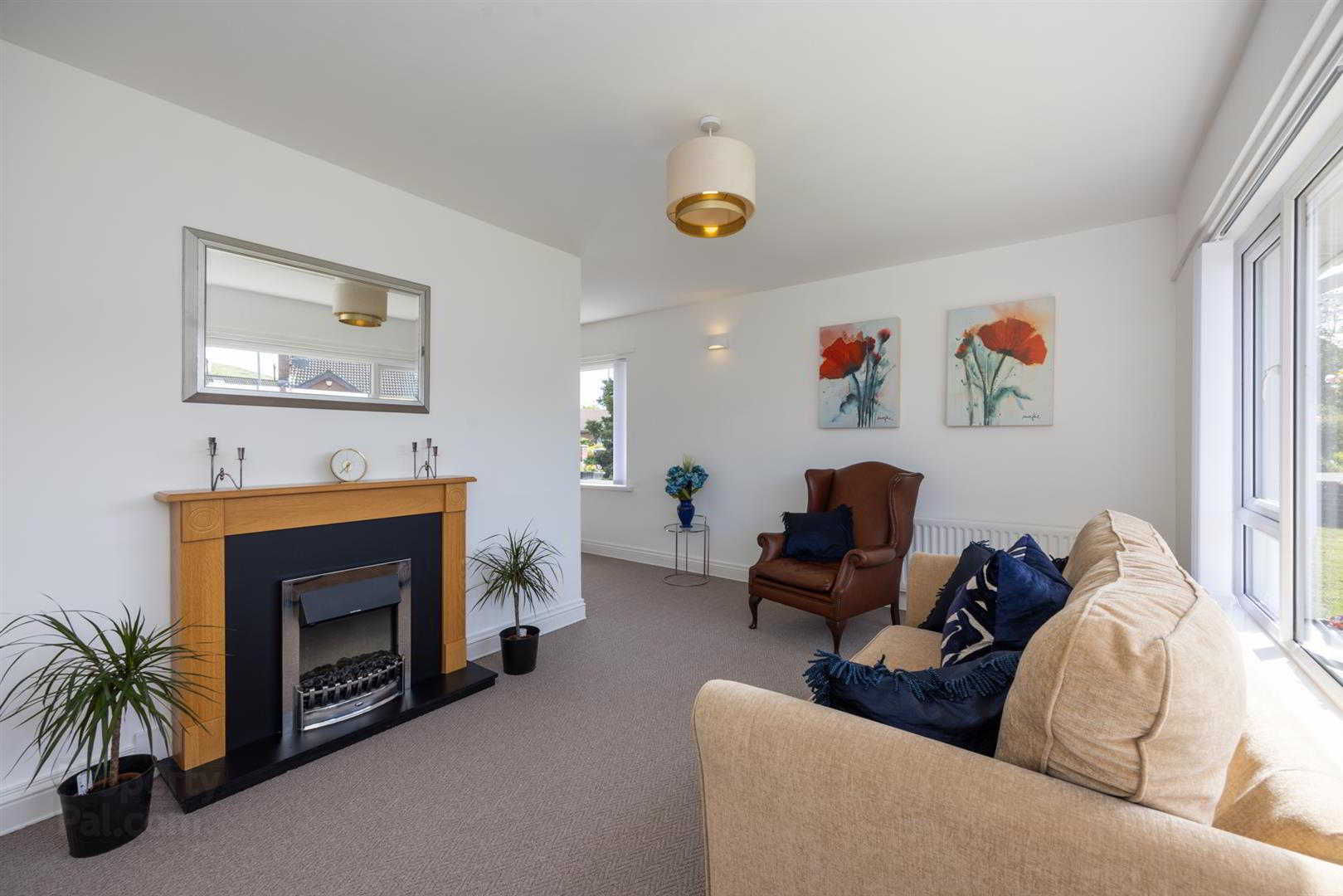 12 Woodford Park East 5 of 18