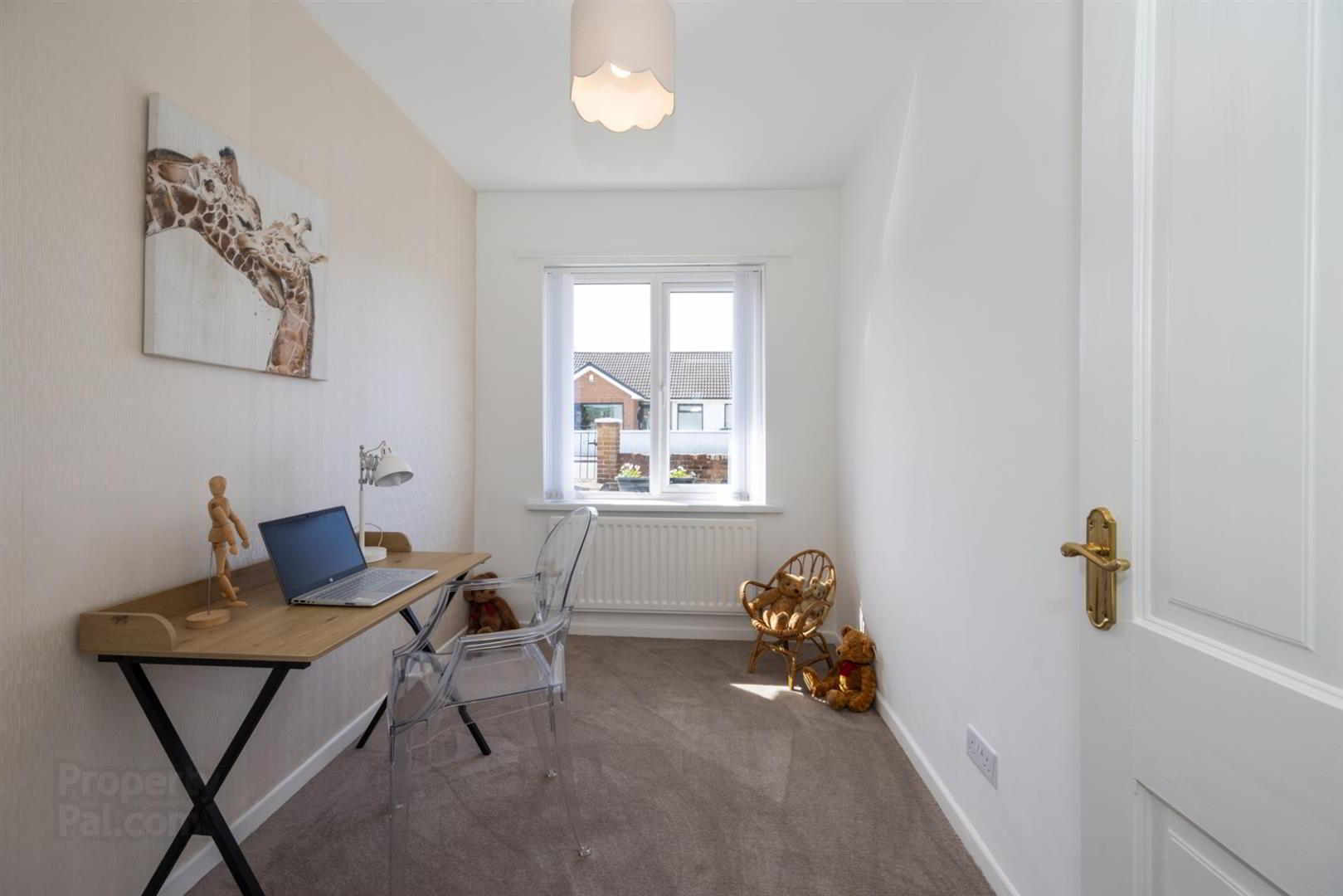 12 Woodford Park East 13 of 18