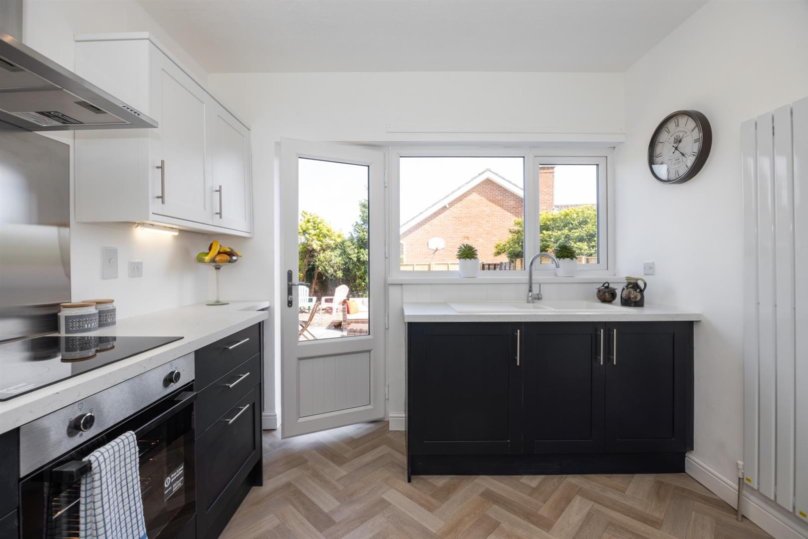 12 Woodford Park East 13 of 26