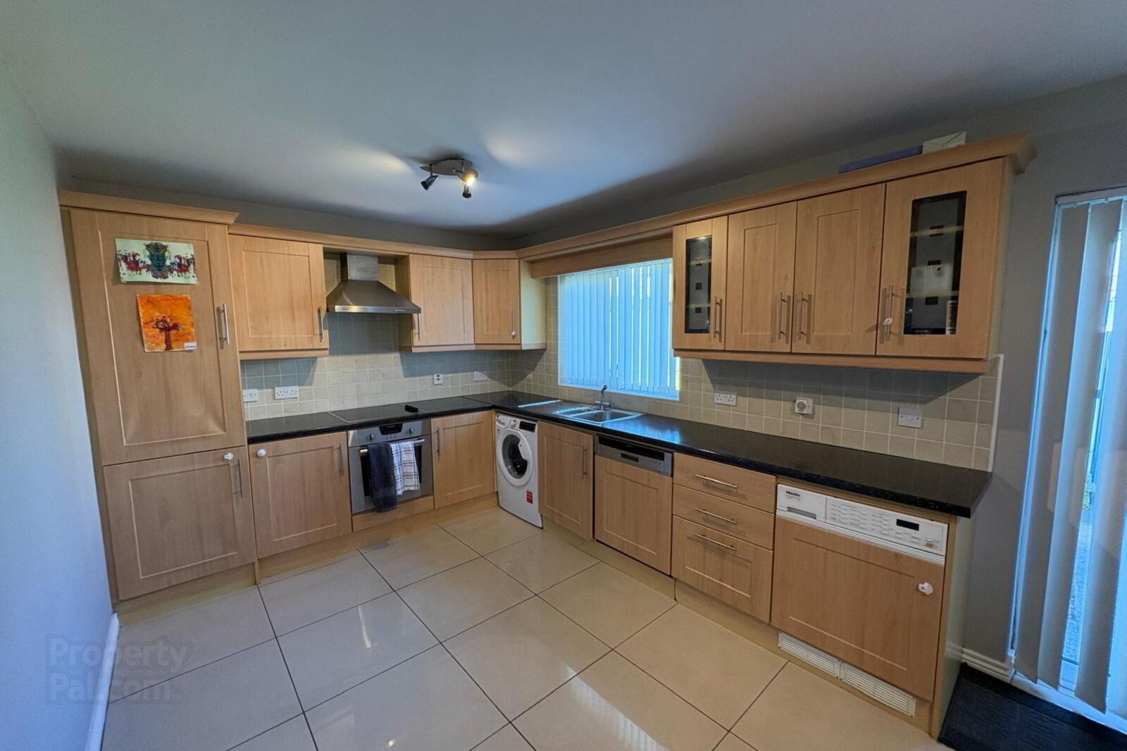 68 Cluain Ard 10 of 33
